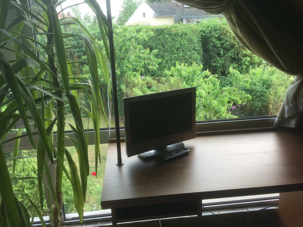 Duesseldorfer Privatzimmer Esterno foto