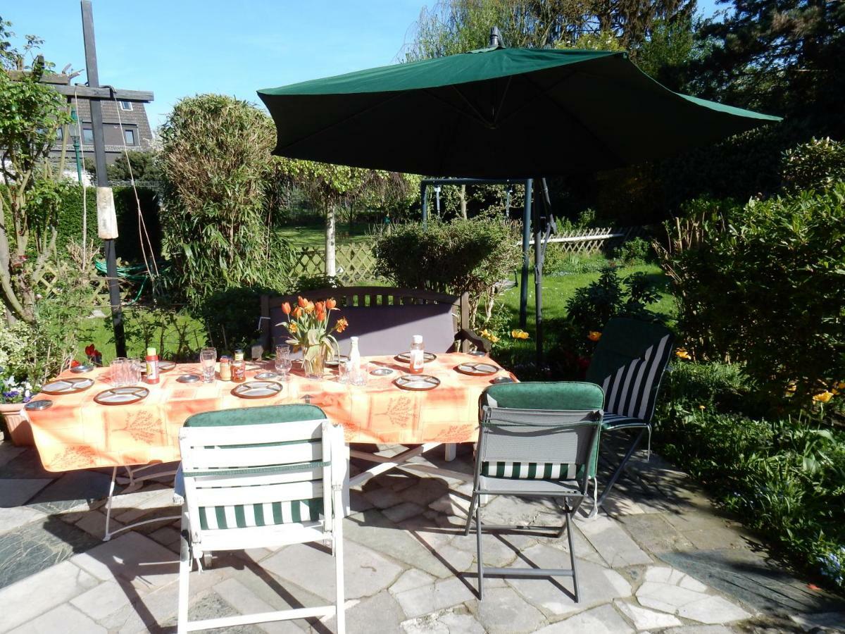 Duesseldorfer Privatzimmer Esterno foto
